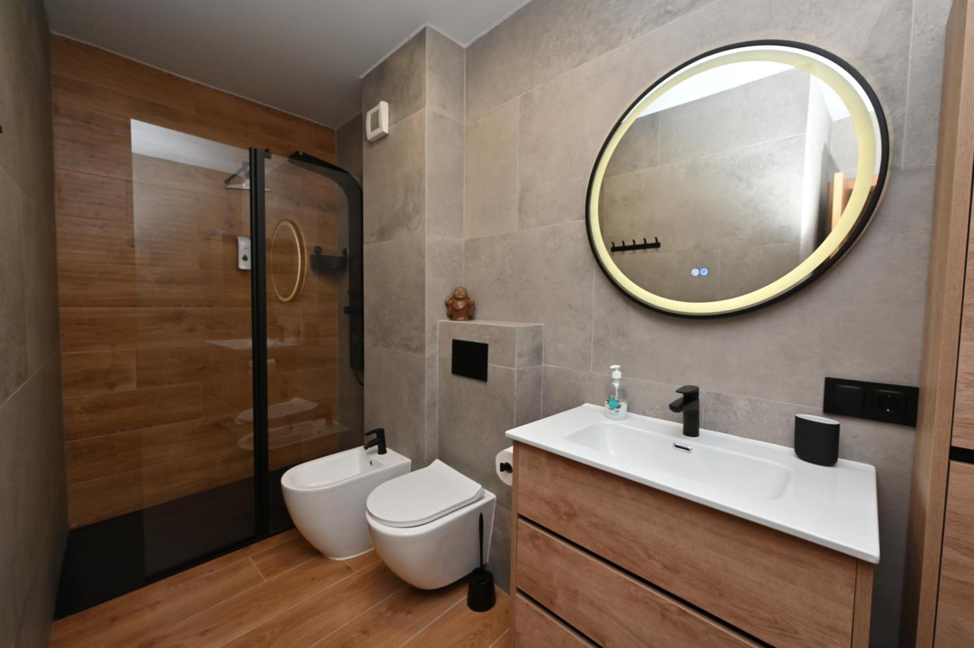 Golden-Apartment Торевиеха Екстериор снимка